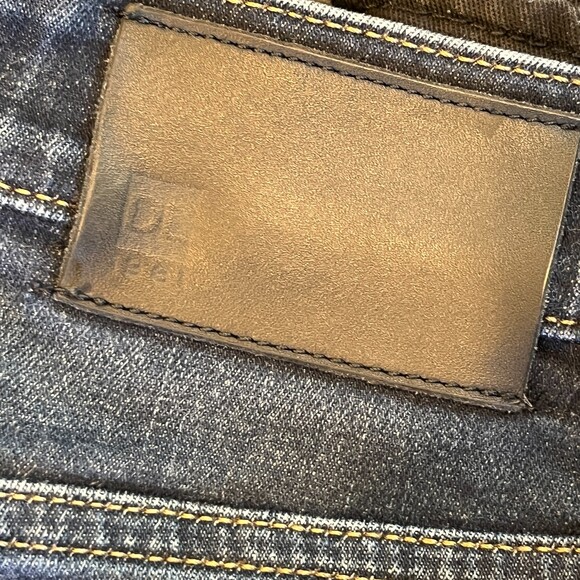 DL1961 Cooper Jeans Tapered Slim Revolver Wash Size 31 x 32 - Picture 11 of 11